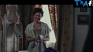 Annette Bening Culo, Cupcakes Sequence in The Seagull