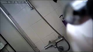 Asian milf spied while showering