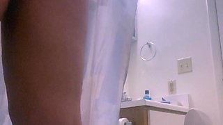 Sexynympho webcam model uses toy on clit to masturbate