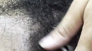 [close up] Latina Arab Goddess Fingering Her Own Hairy Pussy to Orgasm