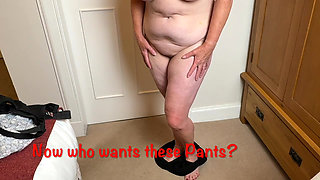 Mrs Mature Feet strips after a night out 505