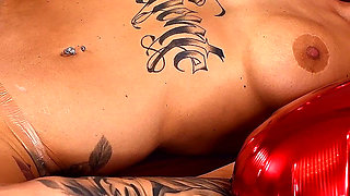 Romantic Valentine's Day Sex with Sexy Barbie, Licked All the Cum off Her Delicious Pussy