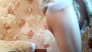 Sexy Teen Girl Orgasms on Webcam with Big Ass and Small Tits