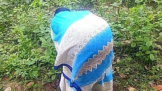 Village Aunty Showing Her Pussy to Ex-boyfriend in Sugarcane Plantation