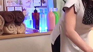 Discovered Footage Inside of a Beauty Salon -3