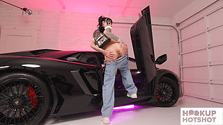 Bts - Cc Doll Shows off Her Tatted Body in an Urban Outfit!