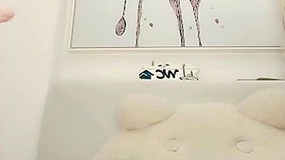 Amateur young teen solo masturbation on her livingroom