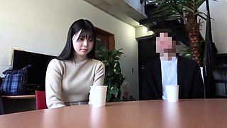 Amateur Webcam Cute Teen Plays Solo with Big Dildo