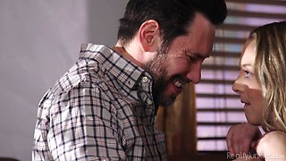 Filthy Family 12 Scene 2 1 - RealityJunkies