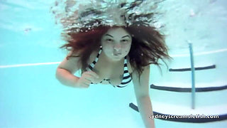 Underwater Puffy Cheeks & Open Eyes