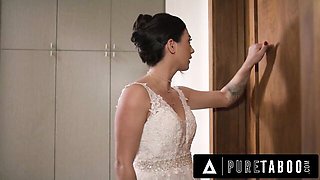 Vince Karter & Megan Mistakes & more Makes Her Girl Shake On Her Tongue