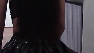 MILF with Perfect Body, Pantyhose, and Heels Gives a Blowjob