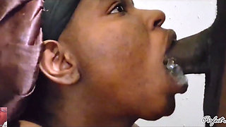 Perfect Lips-slowly Sucking