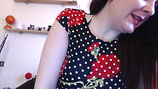 Nicoletta Excites You with Large Balloons and Is Ready to Show You Her Passion for Fetish