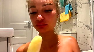 Monika Fox Stuffed A Banana In The Ass