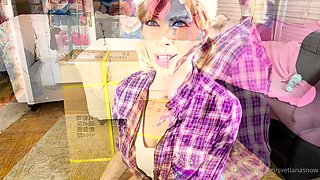 Webcam No Sound Blonde teen with glasses