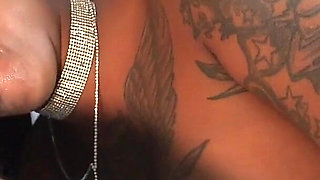 Sexy Ebony Babe Gogo Puts It on Dhh