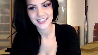 Busty Mature Queen Masturbating on Webcam