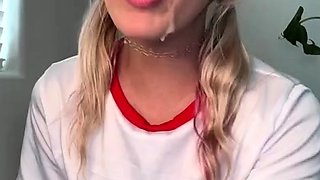 Very Hot Amateur Blonde Plump Teen on Webcam
