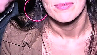 Cheating MILF Wife Sammie Pie Goes Dogging to Suck off a Group of Horny Guys and Empty Their Balls