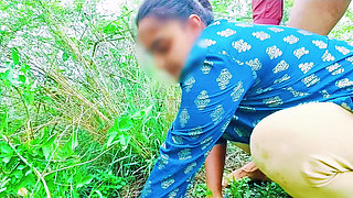 Indian Village Girl First Time Fuck Her Tight Pussy Outdoor Jungle Sex Video, Viral Mms XXX Video