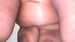 Hanging Boobs & Puffy Nipple & Huge Ass Naked Maid Clean Boss's Room & Try to Seduce Him to Get Rough Fucking