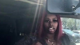 Amateur Foot Fetish Girlfriend Sucks and gives a Footjob