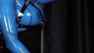 Cristal Kinky Transparant Blue Rubber Doll Milkingtable Blowjob and Handjob