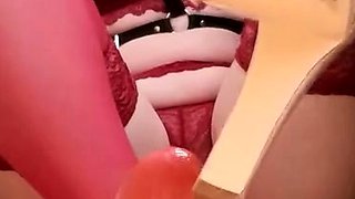 Amateur brunette double toying on webcam