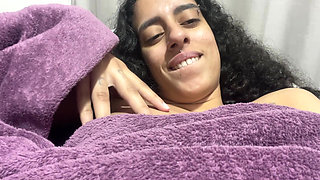 Hairy pussy Under blankets