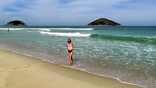 Amateur Blonde Babe Nude On The Winter Beach