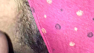 Aaji apni badi saali ko choda