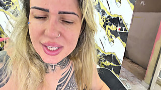 I took a roll in the ass and in the pussy I went to the fur because it is more delicious and he couldn't stand it and came in my pussy