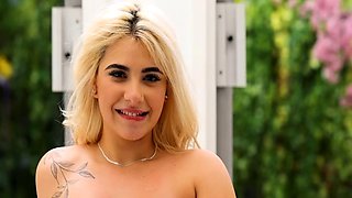 Olivia Ryder Blonde Blowjob Brunette Car Handjob