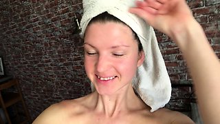 Romanian amateur webcam teen masturbate