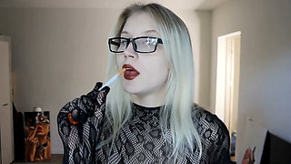 Ashtraygirl