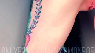 Blonde emo amateur solo masturbation